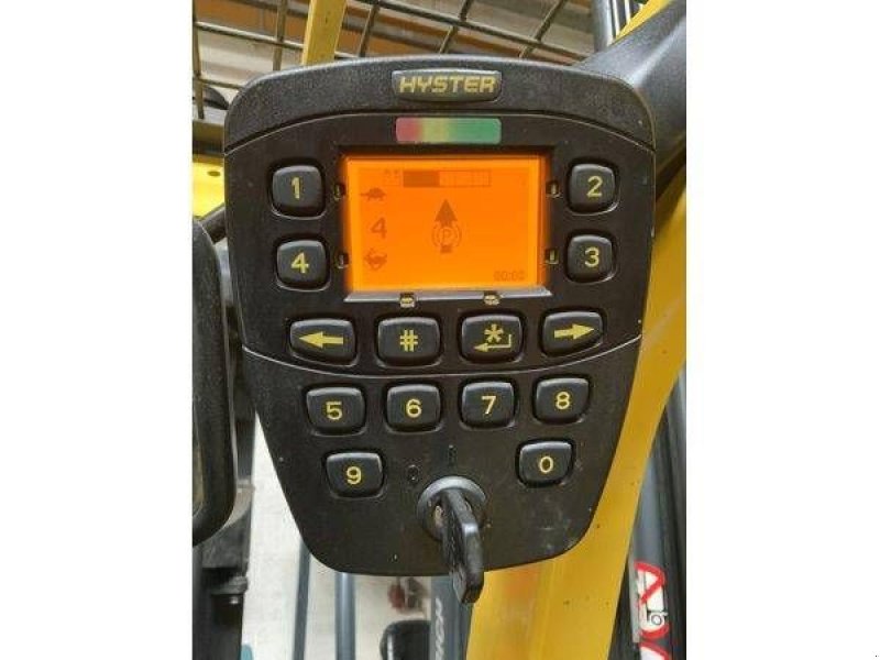 Frontstapler du type Hyster E3.0XN, Gebrauchtmaschine en Antwerpen (Photo 5)