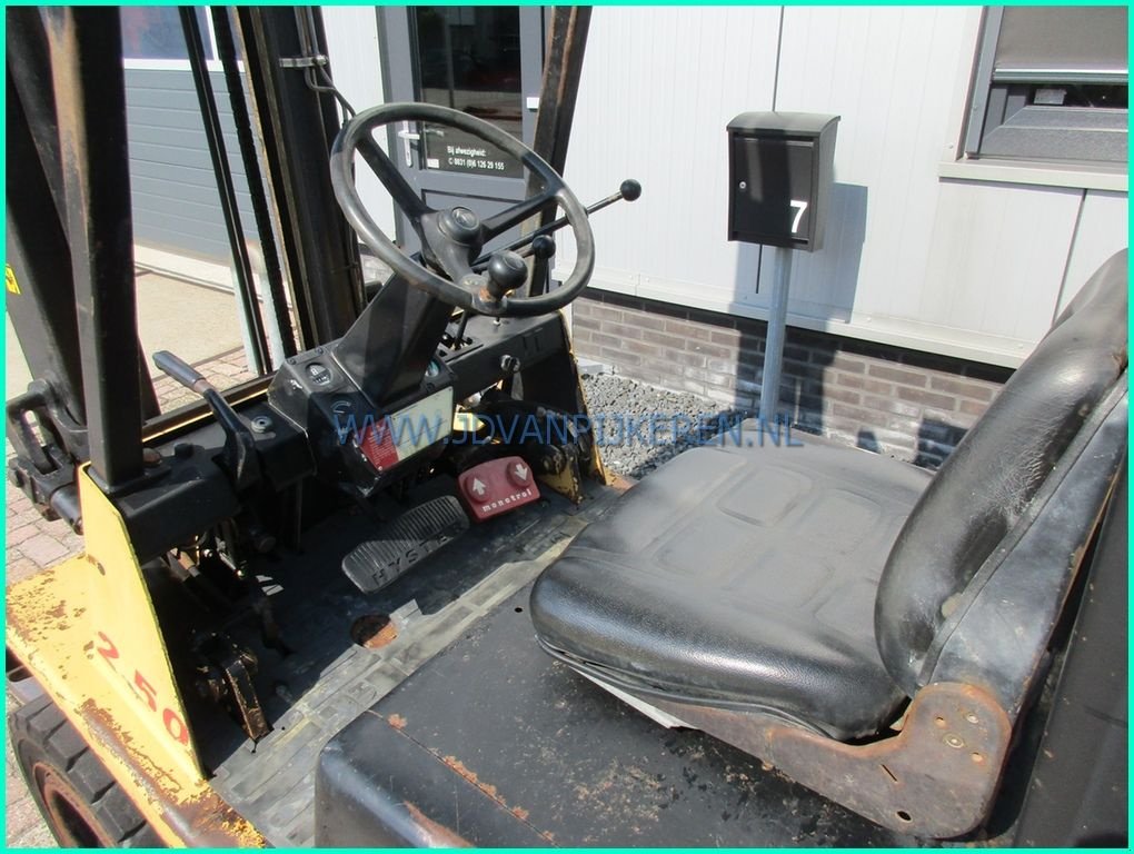 Frontstapler des Typs Hyster H2.50XL, Gebrauchtmaschine in IJsselmuiden (Bild 4)