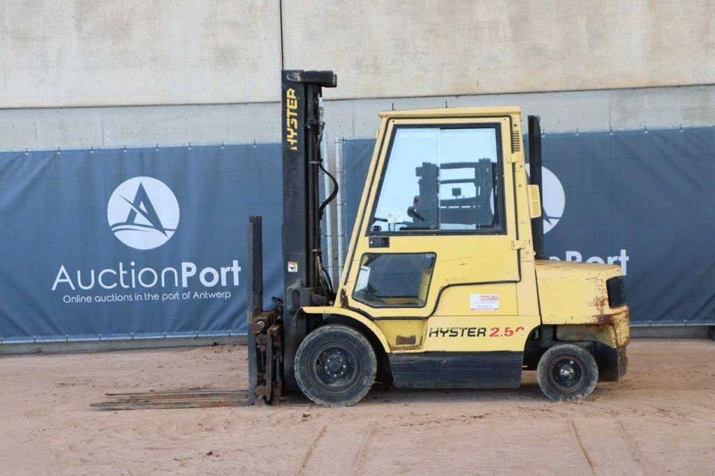 Frontstapler типа Hyster H2.5XM, Gebrauchtmaschine в Antwerpen (Фотография 2)