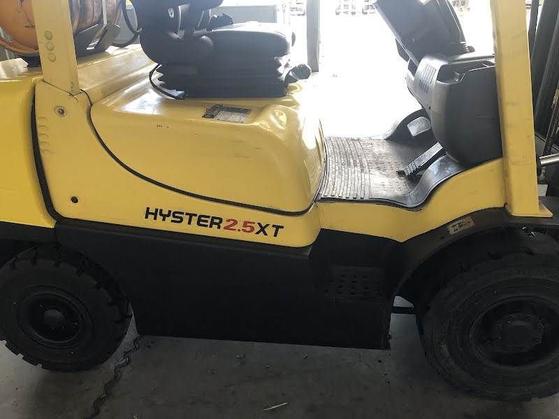 Frontstapler del tipo Hyster H2.5XT, Gebrauchtmaschine In Aalst (Immagine 4)