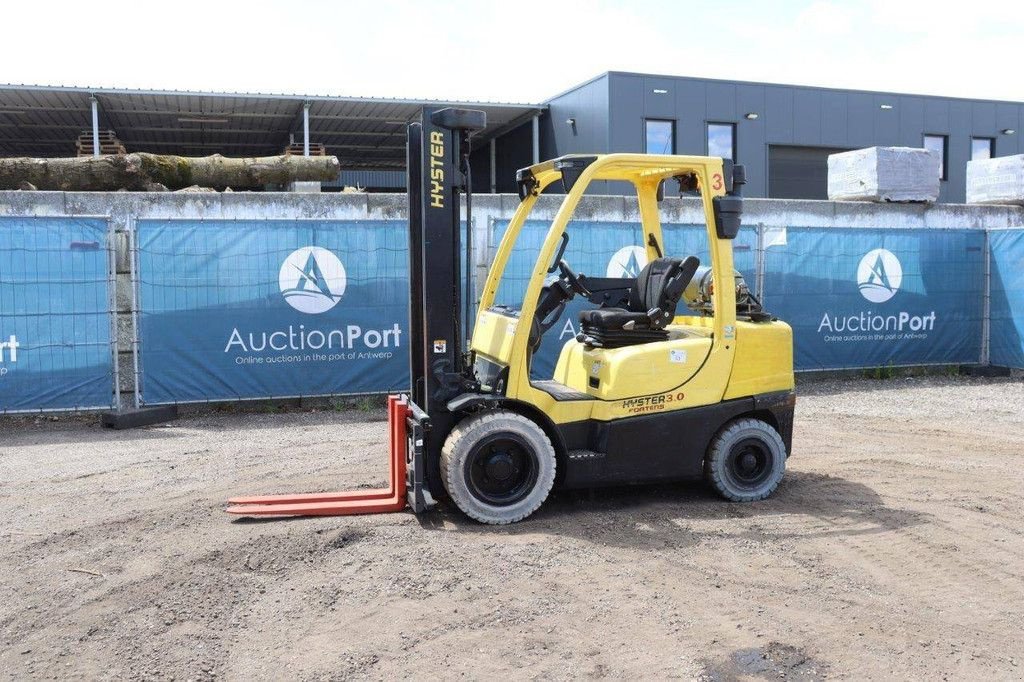 Frontstapler du type Hyster H3.0FT, Gebrauchtmaschine en Antwerpen (Photo 1)