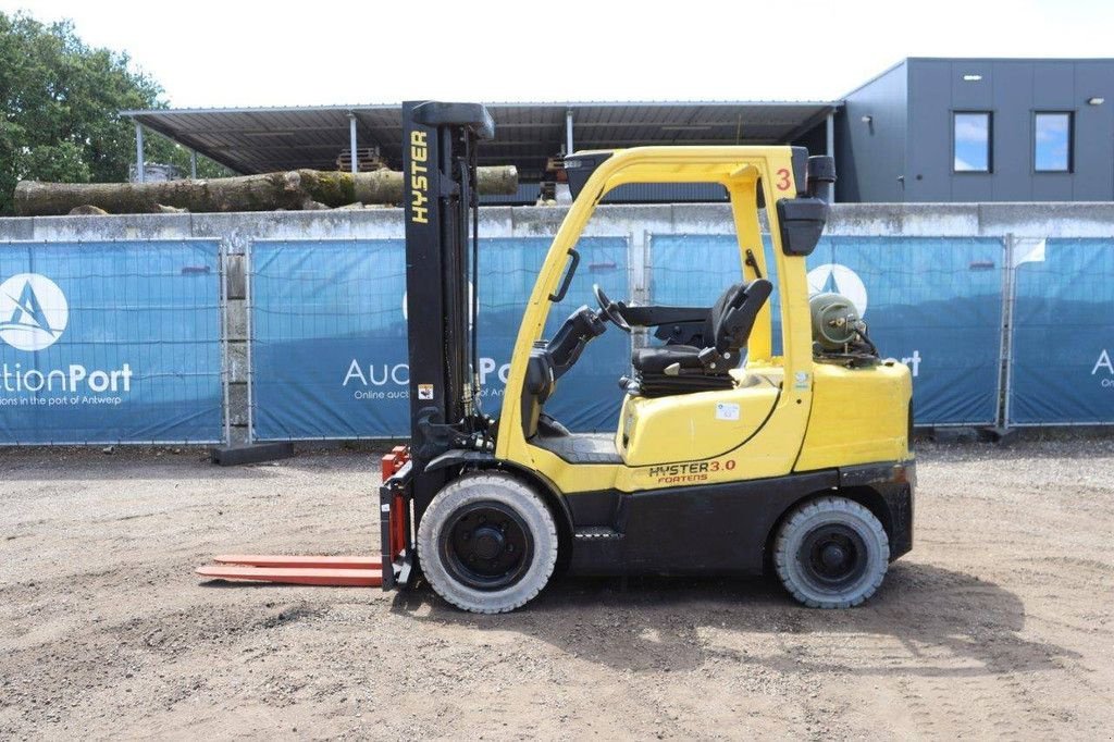 Frontstapler du type Hyster H3.0FT, Gebrauchtmaschine en Antwerpen (Photo 2)