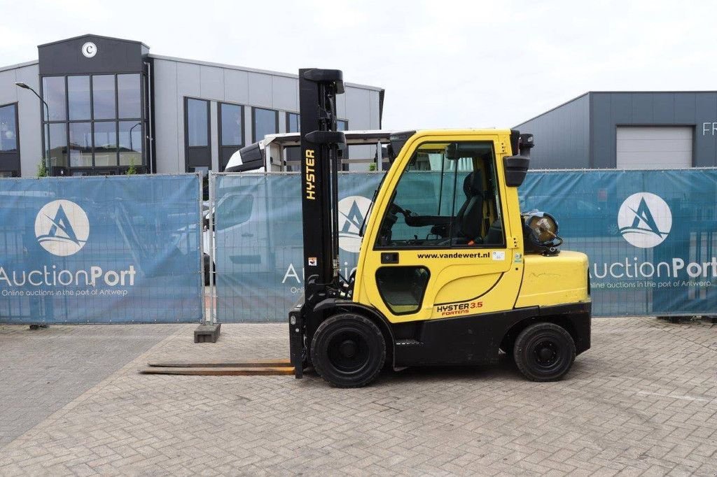 Frontstapler des Typs Hyster H3.5FT, Gebrauchtmaschine in Antwerpen (Bild 2)