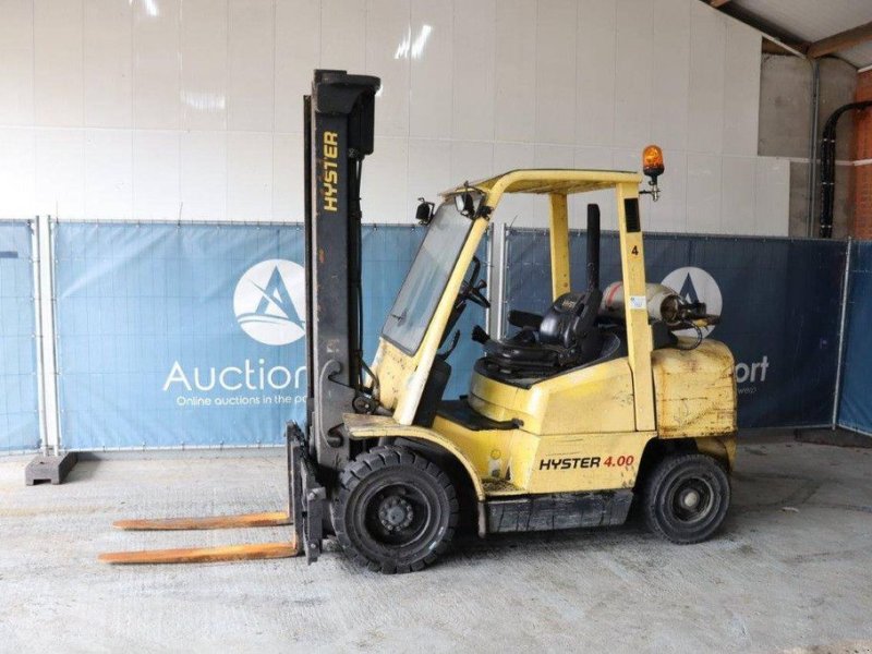 Frontstapler du type Hyster H4.00XM-5, Gebrauchtmaschine en Antwerpen (Photo 1)