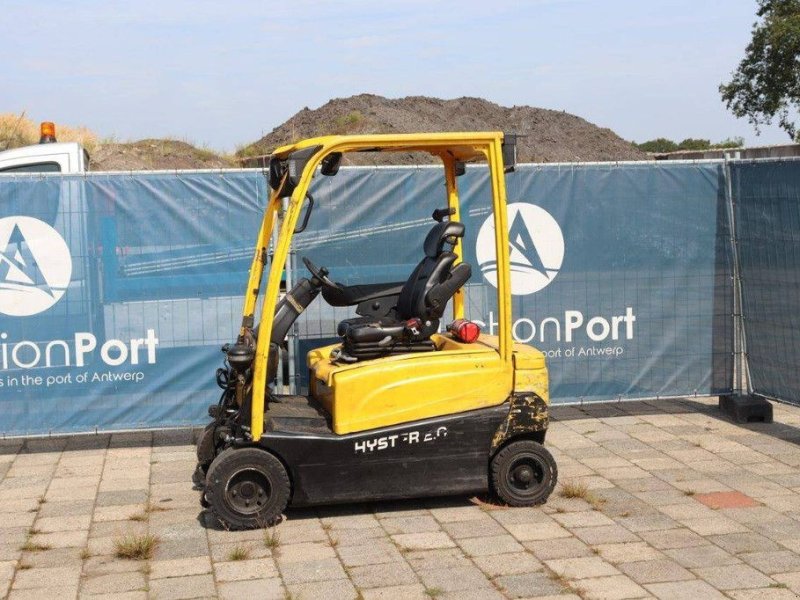 Frontstapler of the type Hyster J2.0XN, Gebrauchtmaschine in Antwerpen (Picture 1)