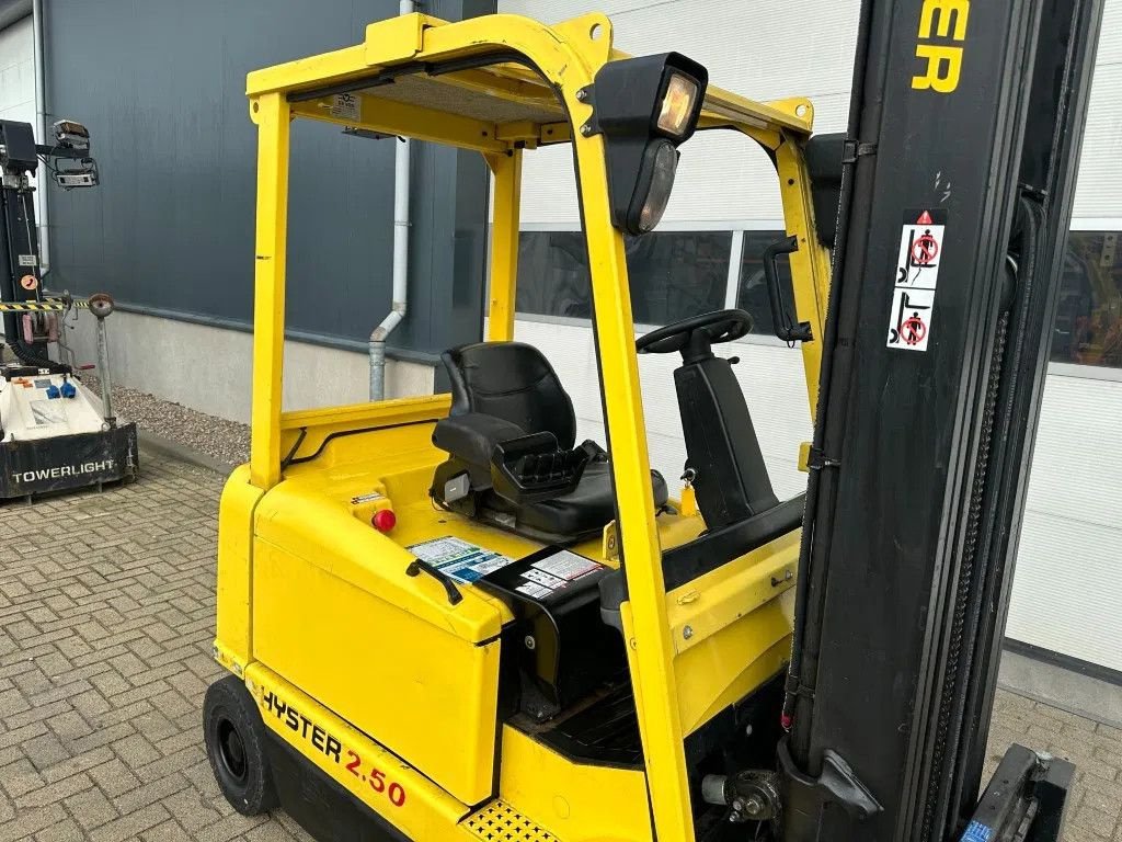 Frontstapler tipa Hyster J2.50XM 2.5 ton Triplex Freelift Sideshift Elektra Heftruck 720, Gebrauchtmaschine u VEEN (Slika 5)