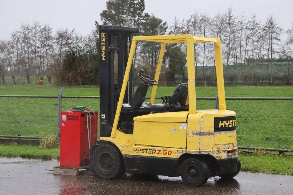 Frontstapler of the type Hyster J2.50XM-717, Gebrauchtmaschine in Antwerpen (Picture 3)