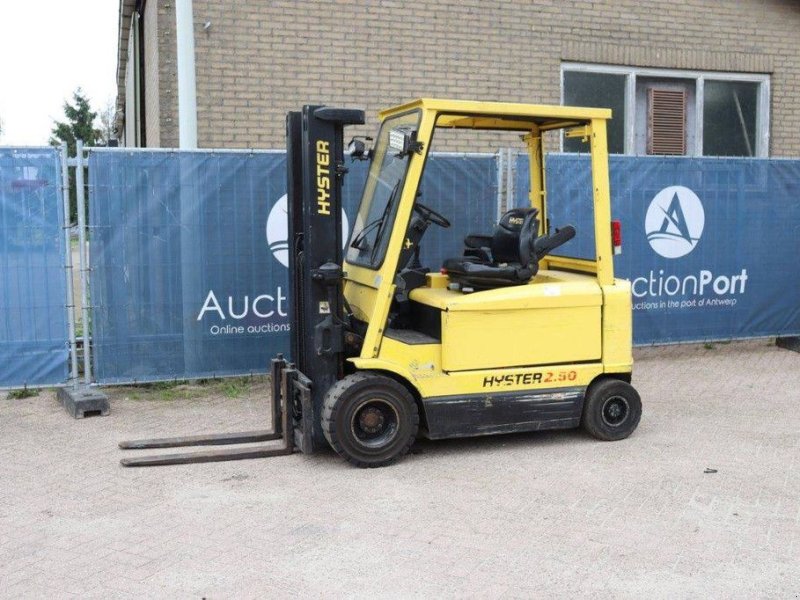 Frontstapler of the type Hyster J2.50XM, Gebrauchtmaschine in Antwerpen (Picture 1)