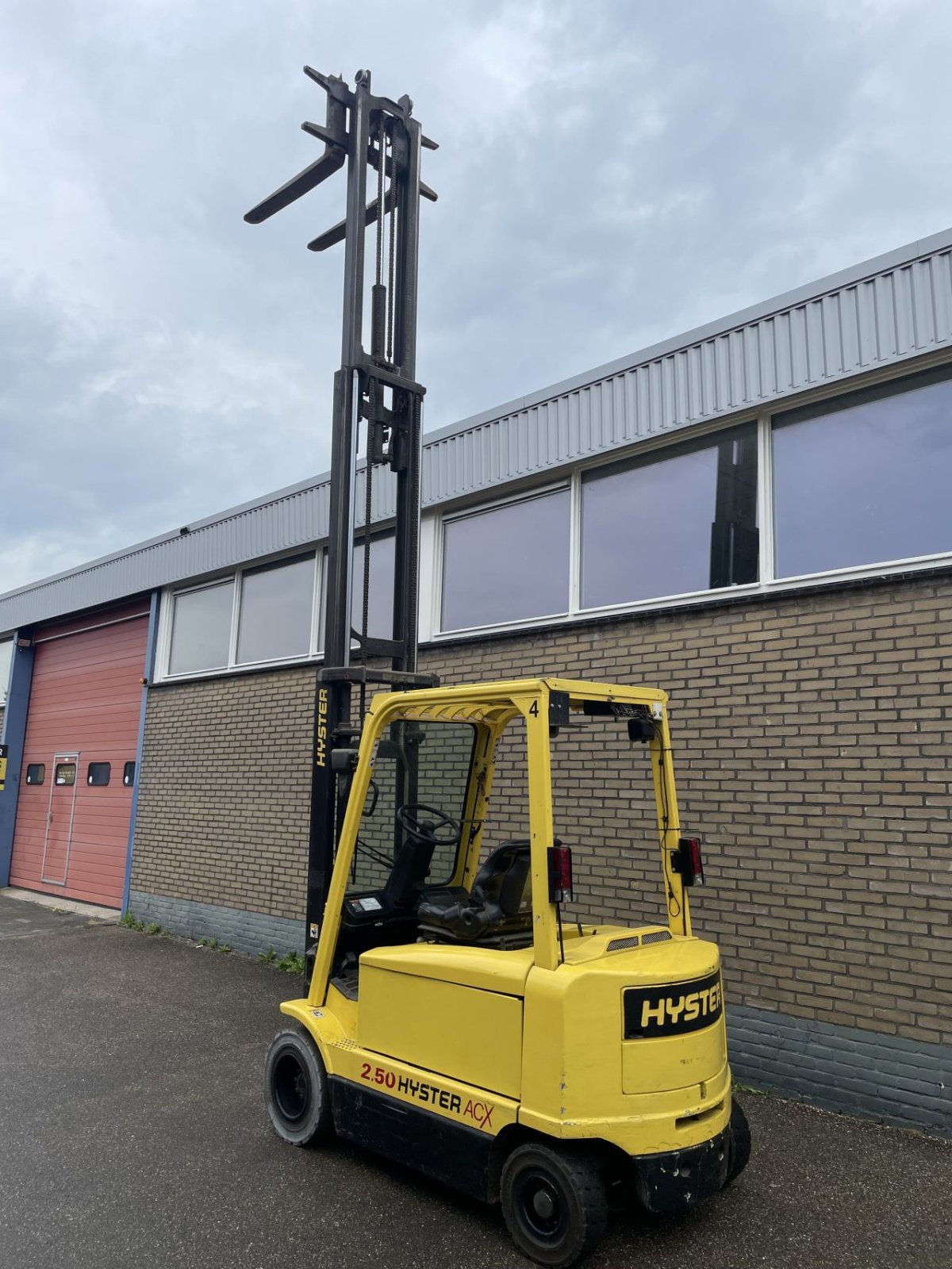 Frontstapler van het type Hyster J2.50XM, Gebrauchtmaschine in Oldenzaal (Foto 7)