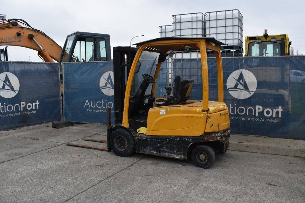 Frontstapler typu Hyster J2.5XN-717, Gebrauchtmaschine v Antwerpen (Obrázok 3)