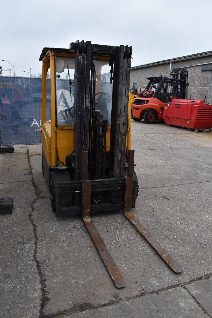 Frontstapler des Typs Hyster J2.5XN-717, Gebrauchtmaschine in Antwerpen (Bild 8)