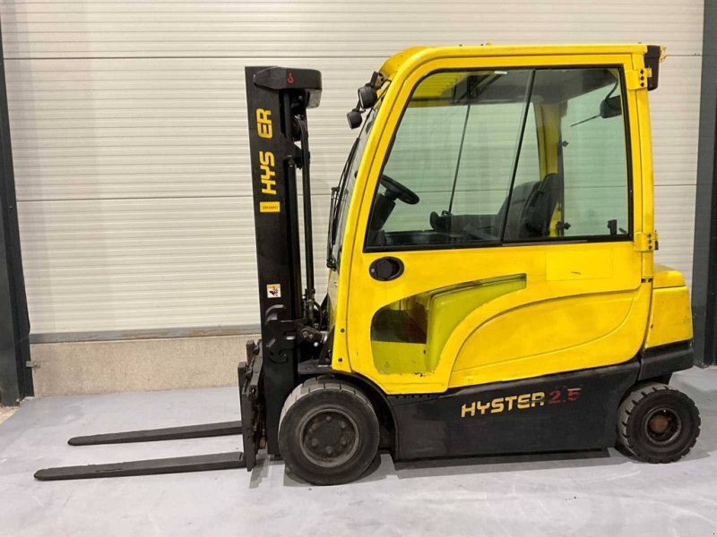 Frontstapler typu Hyster J2.5XN, Gebrauchtmaschine v Antwerpen (Obrázek 1)