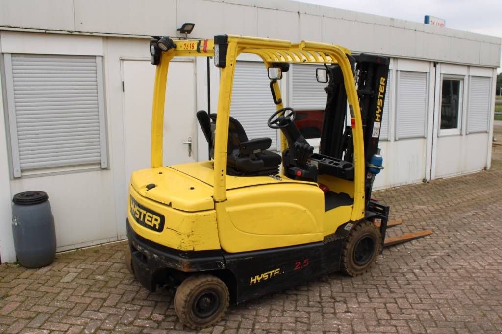 Frontstapler tipa Hyster J2.5XN, Gebrauchtmaschine u Rucphen (Slika 4)