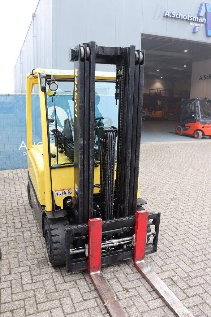 Frontstapler des Typs Hyster J3.0XN, Gebrauchtmaschine in Antwerpen (Bild 7)