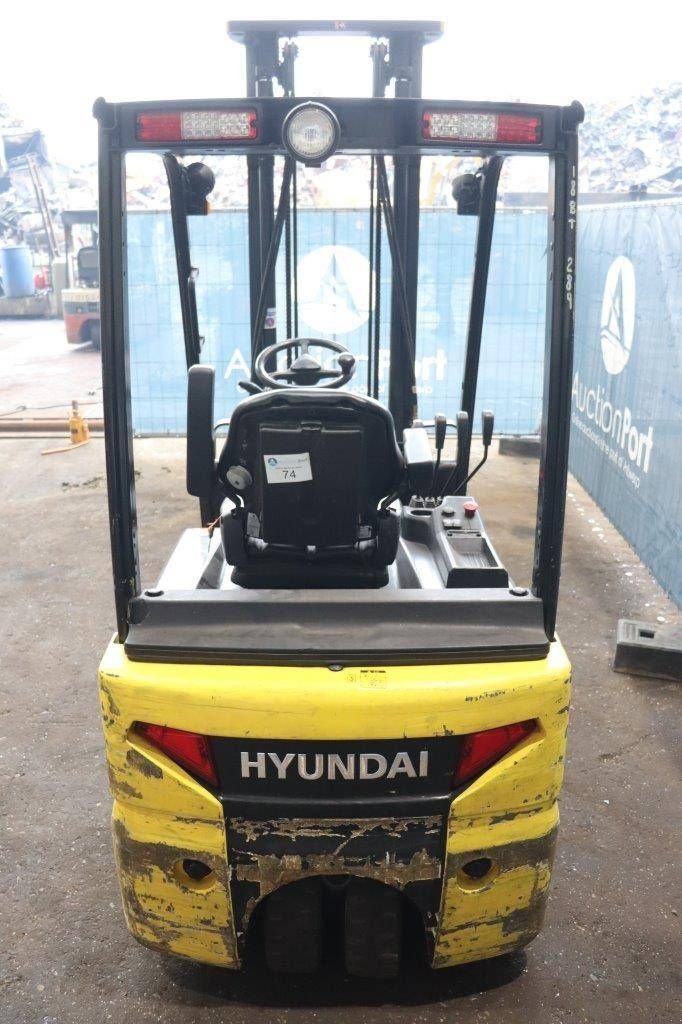 Frontstapler tip Hyundai 20BT-9, Gebrauchtmaschine in Antwerpen (Poză 4)