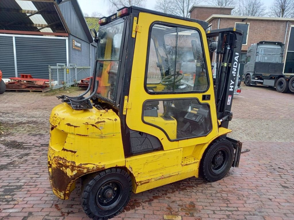 Frontstapler typu Hyundai 25L-7, Gebrauchtmaschine v Antwerpen (Obrázek 3)