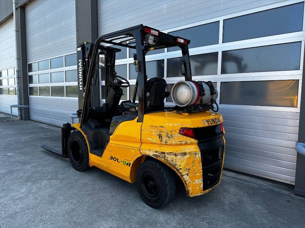 Frontstapler typu Hyundai 3 Ton LPG Heftruck 3000Kg forklift 30L-9A gas, Gebrauchtmaschine w Heijningen (Zdjęcie 3)