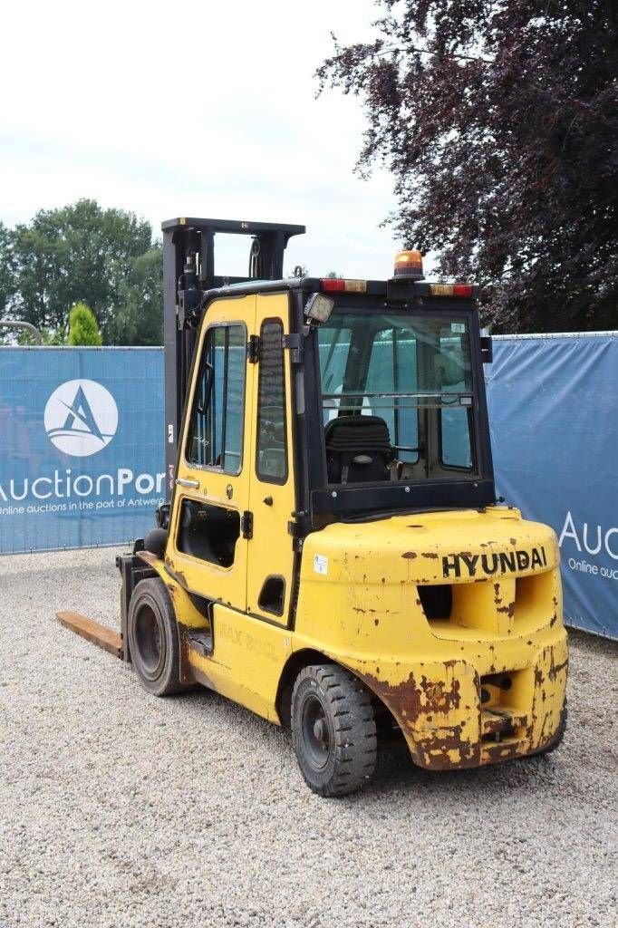 Frontstapler del tipo Hyundai 30D-7E, Gebrauchtmaschine en Antwerpen (Imagen 4)