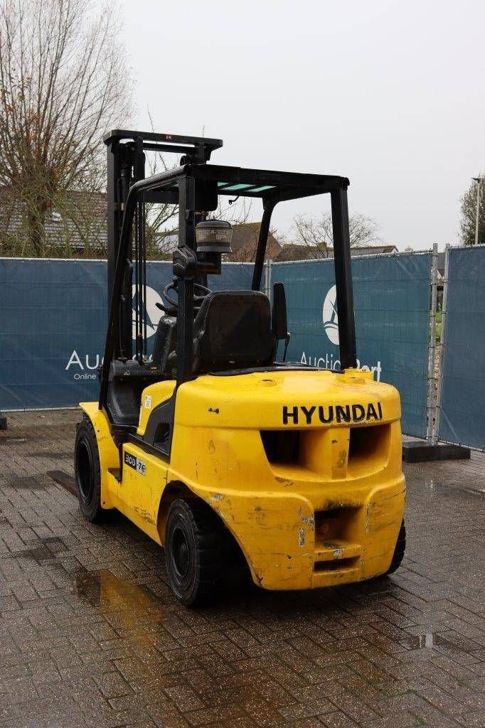 Frontstapler del tipo Hyundai 30D-7E, Gebrauchtmaschine en Antwerpen (Imagen 5)