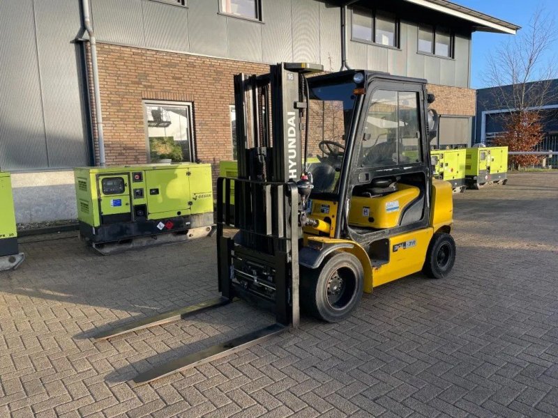 Frontstapler of the type Hyundai 30L-7A 3 ton Triplex Sideshift Positioner LPG Heftruck, Gebrauchtmaschine in VEEN (Picture 1)