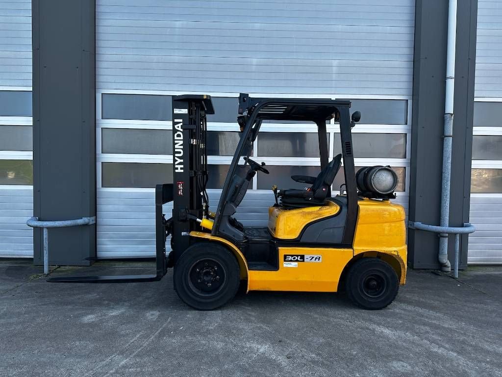 Frontstapler του τύπου Hyundai 30L-7A 3tons LPG heftruck 3000kg forklift gas trip, Gebrauchtmaschine σε Heijningen (Φωτογραφία 1)