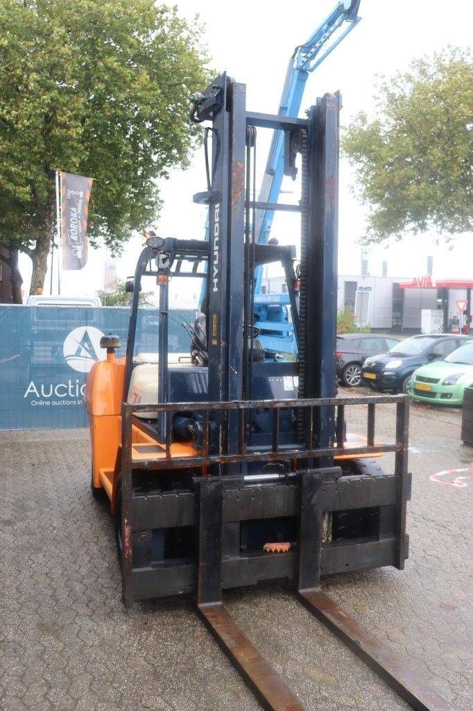 Frontstapler typu Hyundai HDF70A, Gebrauchtmaschine v Antwerpen (Obrázok 7)