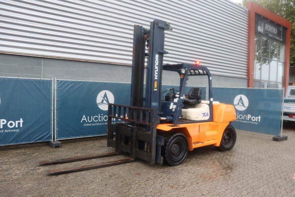 Frontstapler typu Hyundai HDF70A, Gebrauchtmaschine v Antwerpen (Obrázok 9)