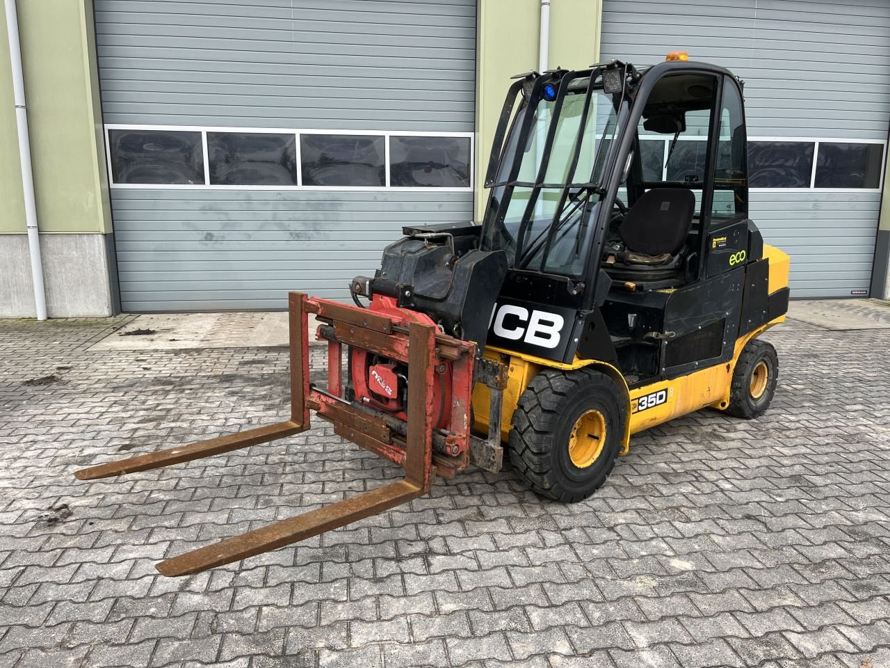 Frontstapler del tipo JCB Teletruk TLT 35 D TCR, Gebrauchtmaschine In Tynaarlo (Immagine 3)