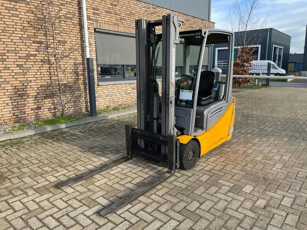 Frontstapler tipa Jungheinrich EFG 216 Elektra 1.6 ton Triplex Freelift Sideshift Elektra Heftr, Gebrauchtmaschine u VEEN (Slika 1)