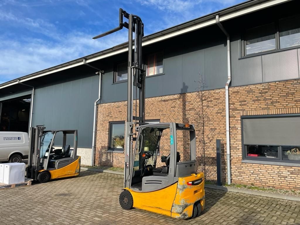 Frontstapler a típus Jungheinrich EFG 216 Elektra 1.6 ton Triplex Freelift Sideshift Elektra Heftr, Gebrauchtmaschine ekkor: VEEN (Kép 2)