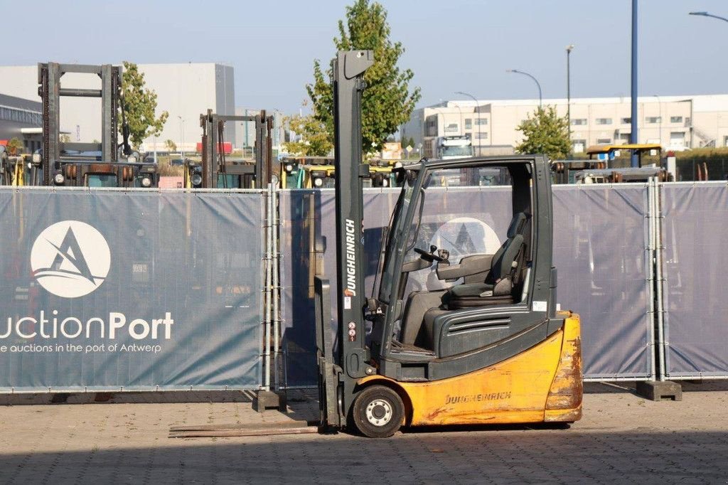 Frontstapler van het type Jungheinrich EFG 216, Gebrauchtmaschine in Antwerpen (Foto 1)