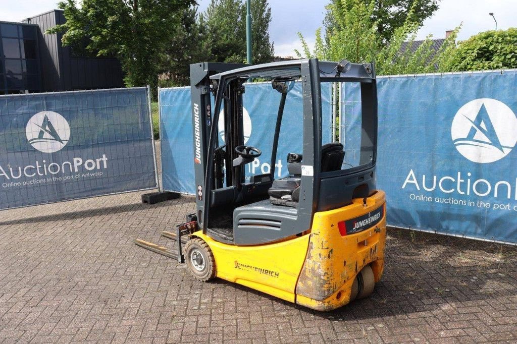 Frontstapler typu Jungheinrich EFG 216K, Gebrauchtmaschine v Antwerpen (Obrázek 3)