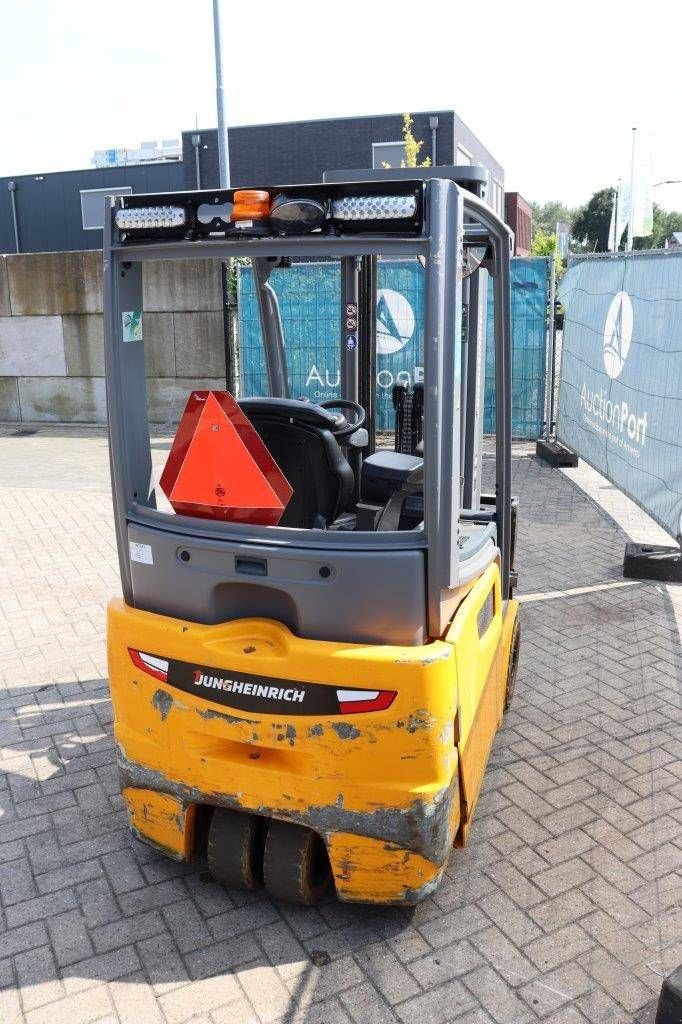 Frontstapler of the type Jungheinrich EFG 216K, Gebrauchtmaschine in Antwerpen (Picture 5)