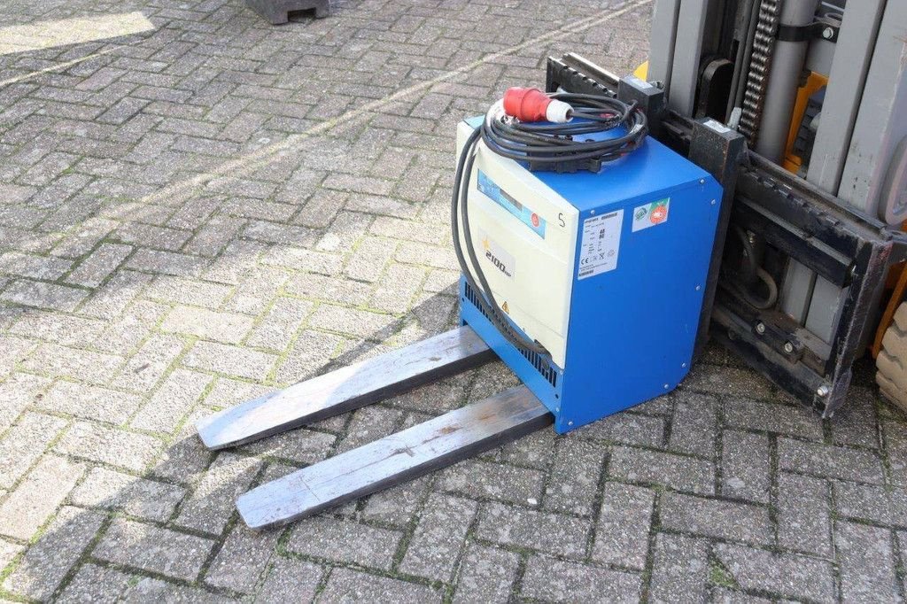 Frontstapler tipa Jungheinrich EFG 320 464DZ, Gebrauchtmaschine u Antwerpen (Slika 11)