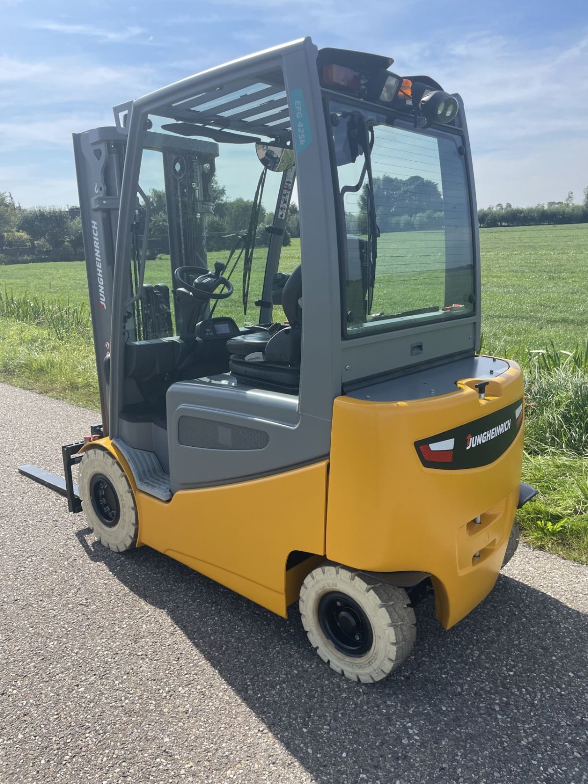 Frontstapler van het type Jungheinrich EFG 425 K, Gebrauchtmaschine in Giessenburg (Foto 9)