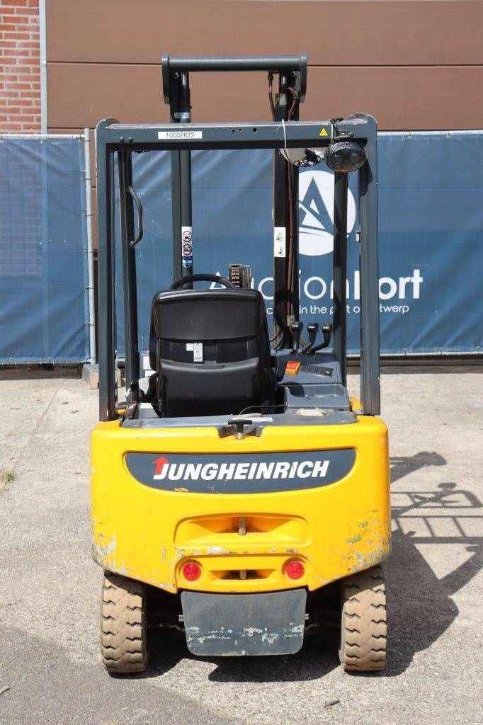 Frontstapler typu Jungheinrich EFG-VAC 16, Gebrauchtmaschine v Antwerpen (Obrázek 5)