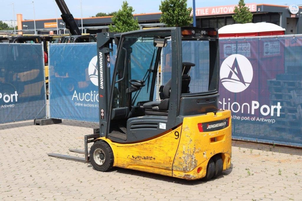 Frontstapler of the type Jungheinrich EFG218, Gebrauchtmaschine in Antwerpen (Picture 3)