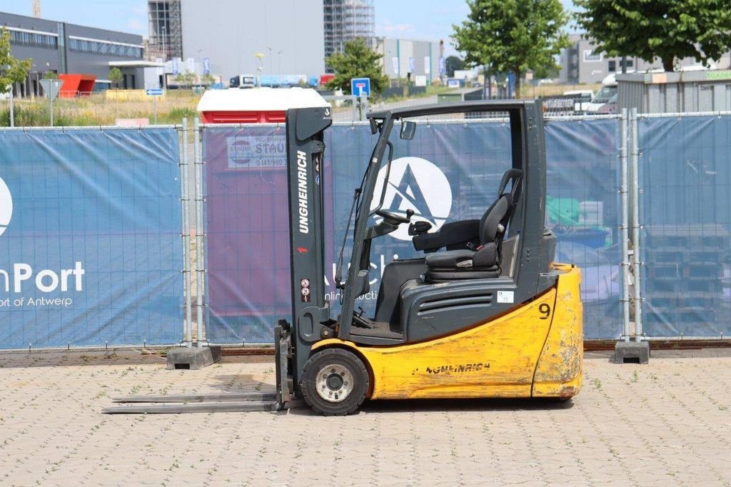 Frontstapler du type Jungheinrich EFG218, Gebrauchtmaschine en Antwerpen (Photo 2)