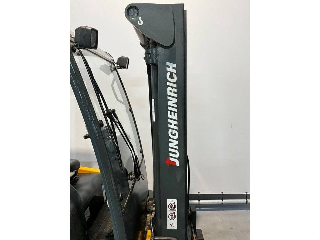 Frontstapler typu Jungheinrich EFG218K, Gebrauchtmaschine w Antwerpen (Zdjęcie 8)