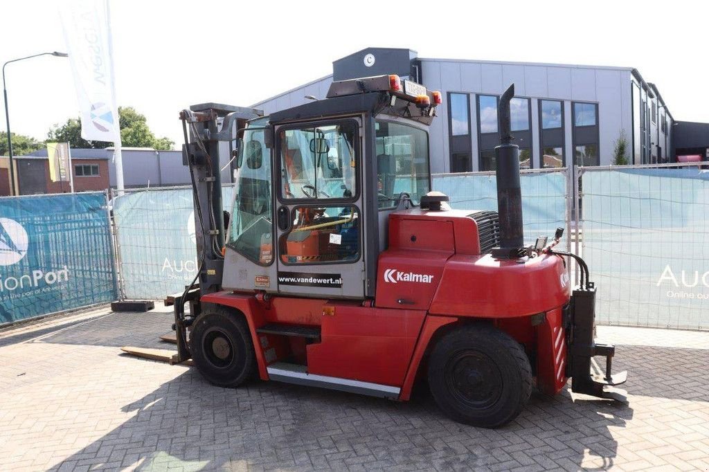 Frontstapler du type Kalmar DCE 60-6, Gebrauchtmaschine en Antwerpen (Photo 3)