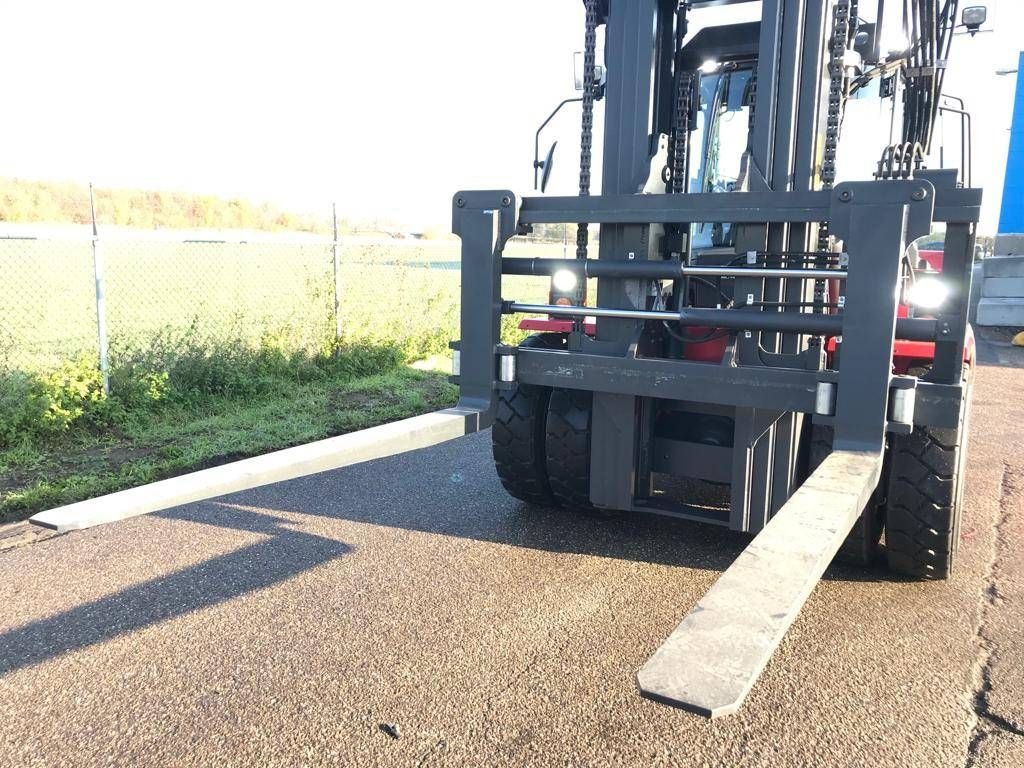 Frontstapler van het type Kalmar DCG 160-12, Neumaschine in Sittard (Foto 8)