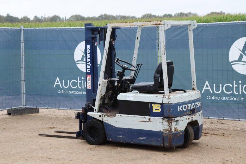 Frontstapler типа Komatsu 15, Gebrauchtmaschine в Antwerpen (Фотография 3)