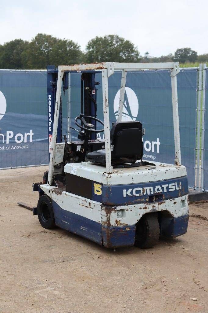 Frontstapler typu Komatsu 15, Gebrauchtmaschine w Antwerpen (Zdjęcie 4)