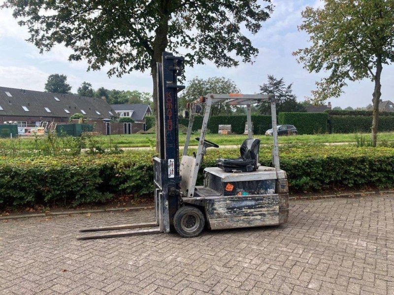 Frontstapler tip Komatsu F818M-2, Gebrauchtmaschine in Antwerpen (Poză 1)