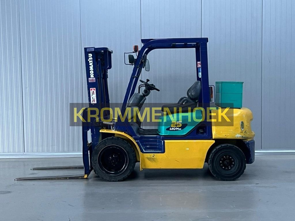 Frontstapler типа Komatsu FD25T-12, Gebrauchtmaschine в Apeldoorn (Фотография 1)