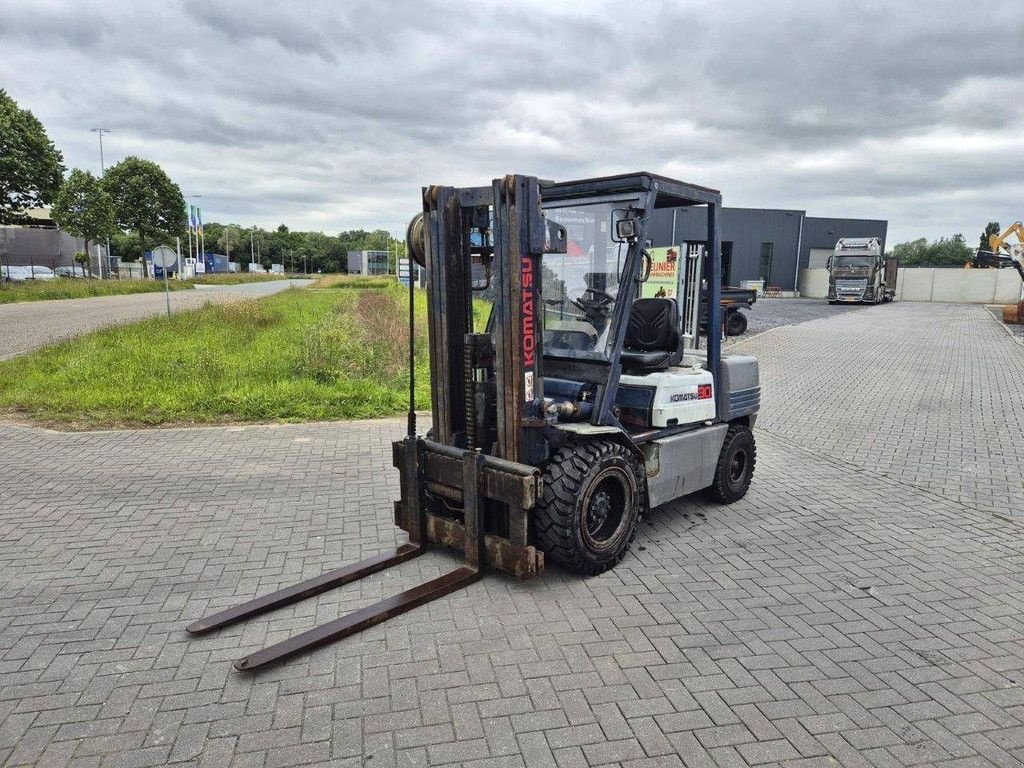 Frontstapler tip Komatsu FD30T-11E, Gebrauchtmaschine in Antwerpen (Poză 1)