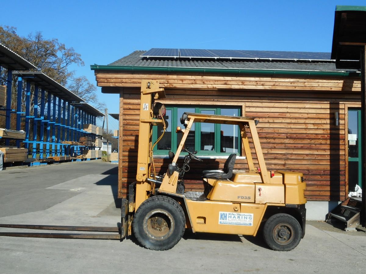 Frontstapler del tipo Komatsu FD35-2 mit Zwillingsreifen u. Seitenschieber, Gebrauchtmaschine In St. Nikolai ob Draßling (Immagine 1)