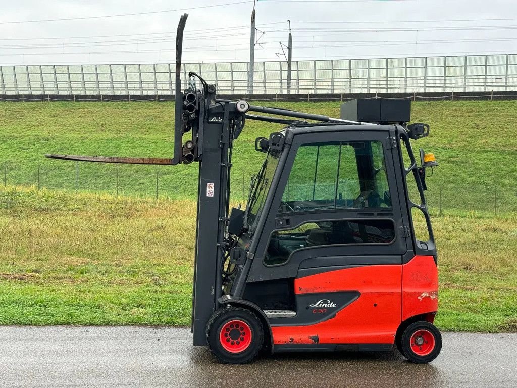 Frontstapler a típus Linde Airco luchtgeveerde stoel luxe E30HL-01/600, Gebrauchtmaschine ekkor: Zevenbergschen Hoek (Kép 9)