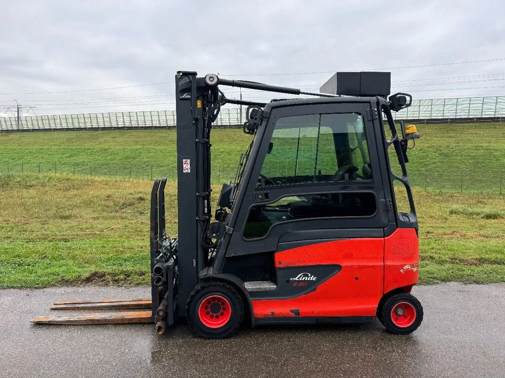 Frontstapler a típus Linde Airco luchtgeveerde stoel luxe E30HL-01/600, Gebrauchtmaschine ekkor: Zevenbergschen Hoek (Kép 2)