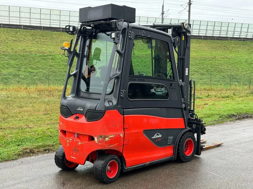 Frontstapler del tipo Linde Airco luchtgeveerde stoel luxe E30HL-01/600, Gebrauchtmaschine In Zevenbergschen Hoek (Immagine 7)